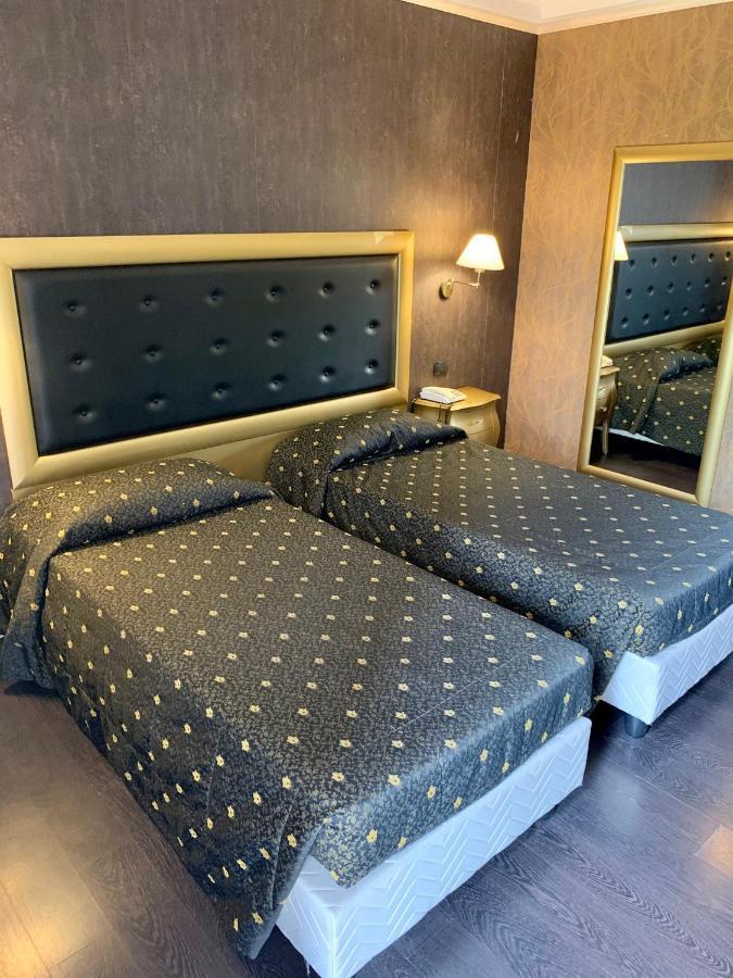 Hotel - Motel Flower Gropello Cairoli Zewnętrze zdjęcie