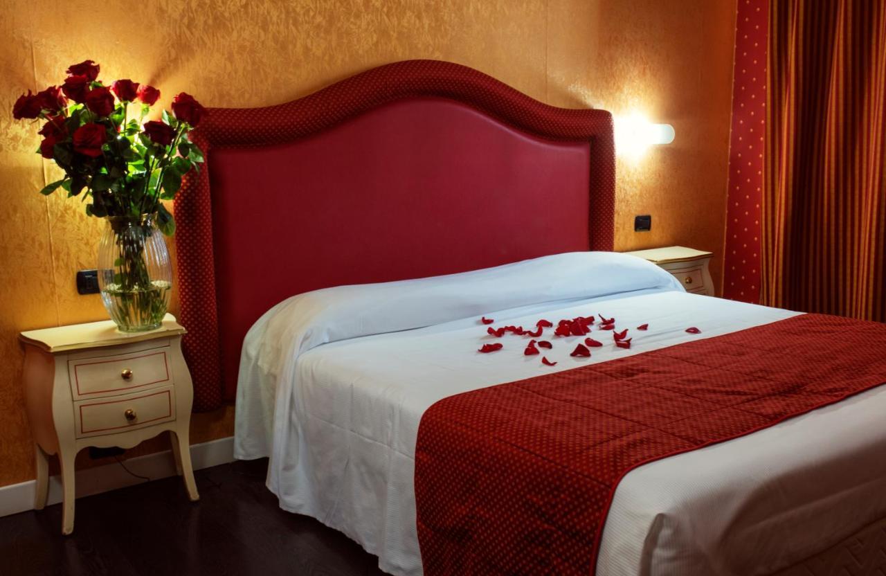 Hotel - Motel Flower Gropello Cairoli Zewnętrze zdjęcie