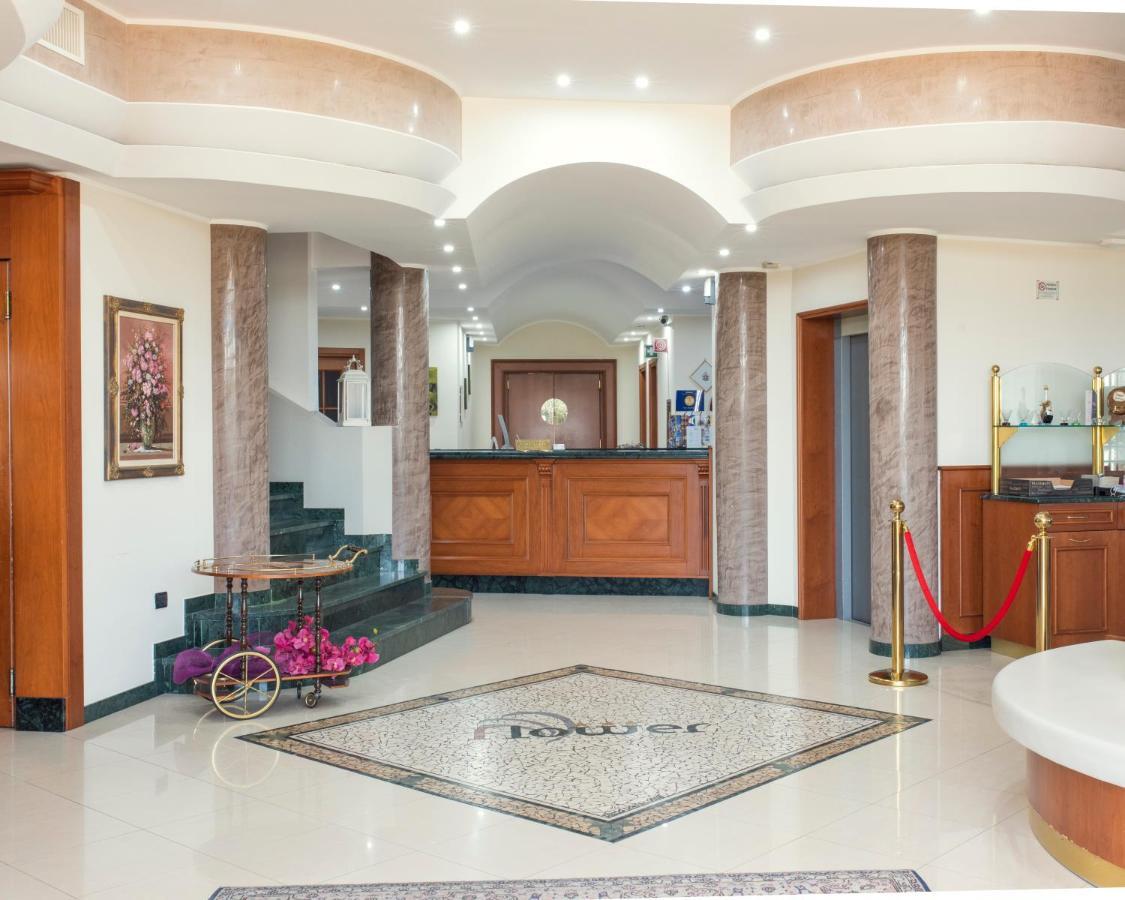 Hotel - Motel Flower Gropello Cairoli Zewnętrze zdjęcie